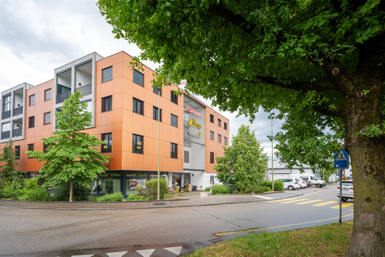 637m² negozio
