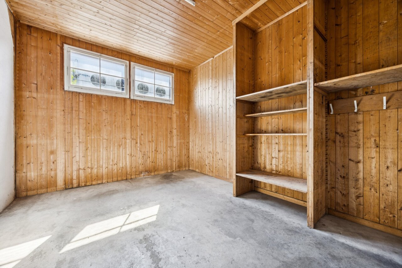 569m² commerciale
