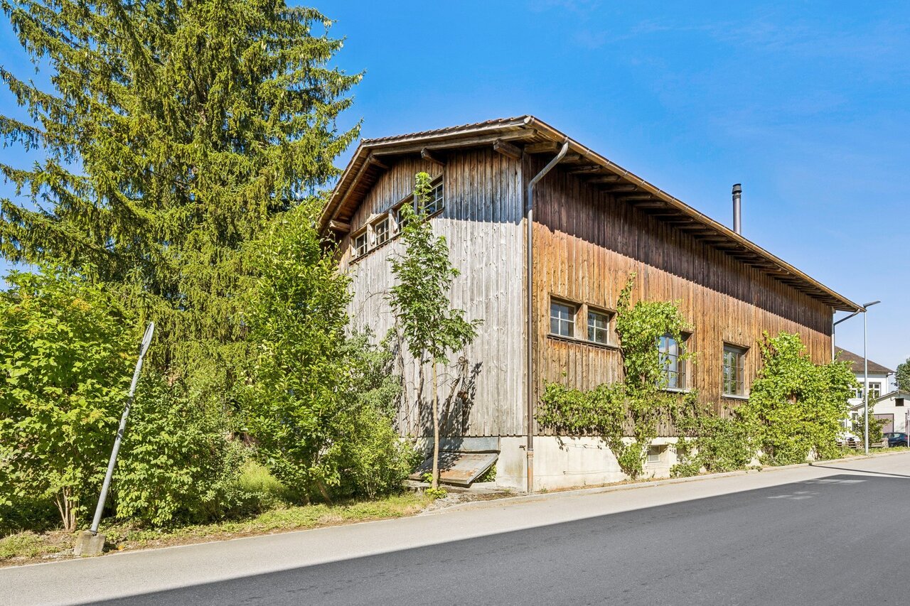 569m² commerciale