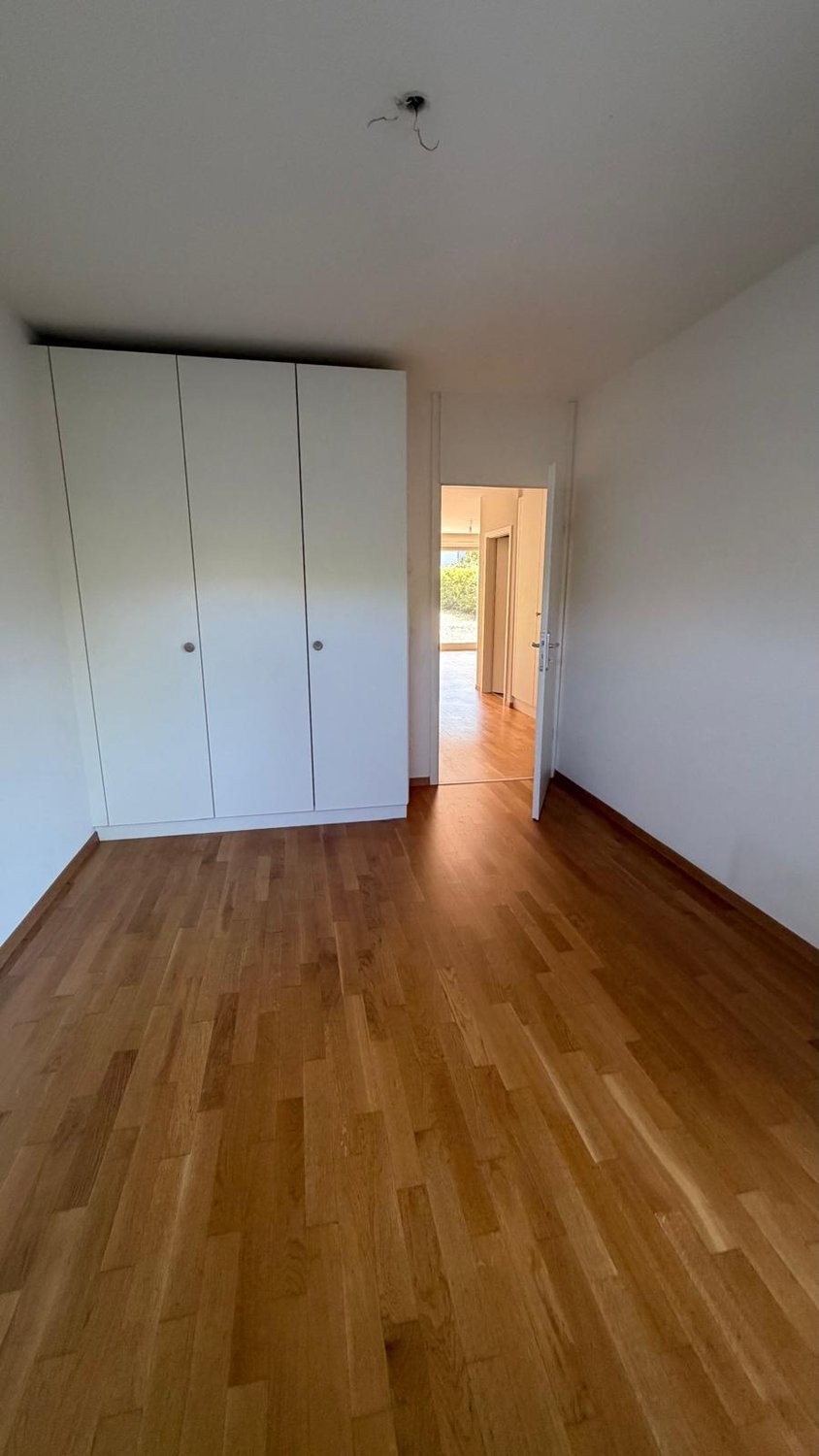 5 rooms apartment