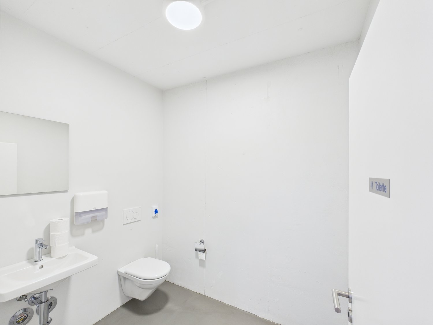 333m² negozio
