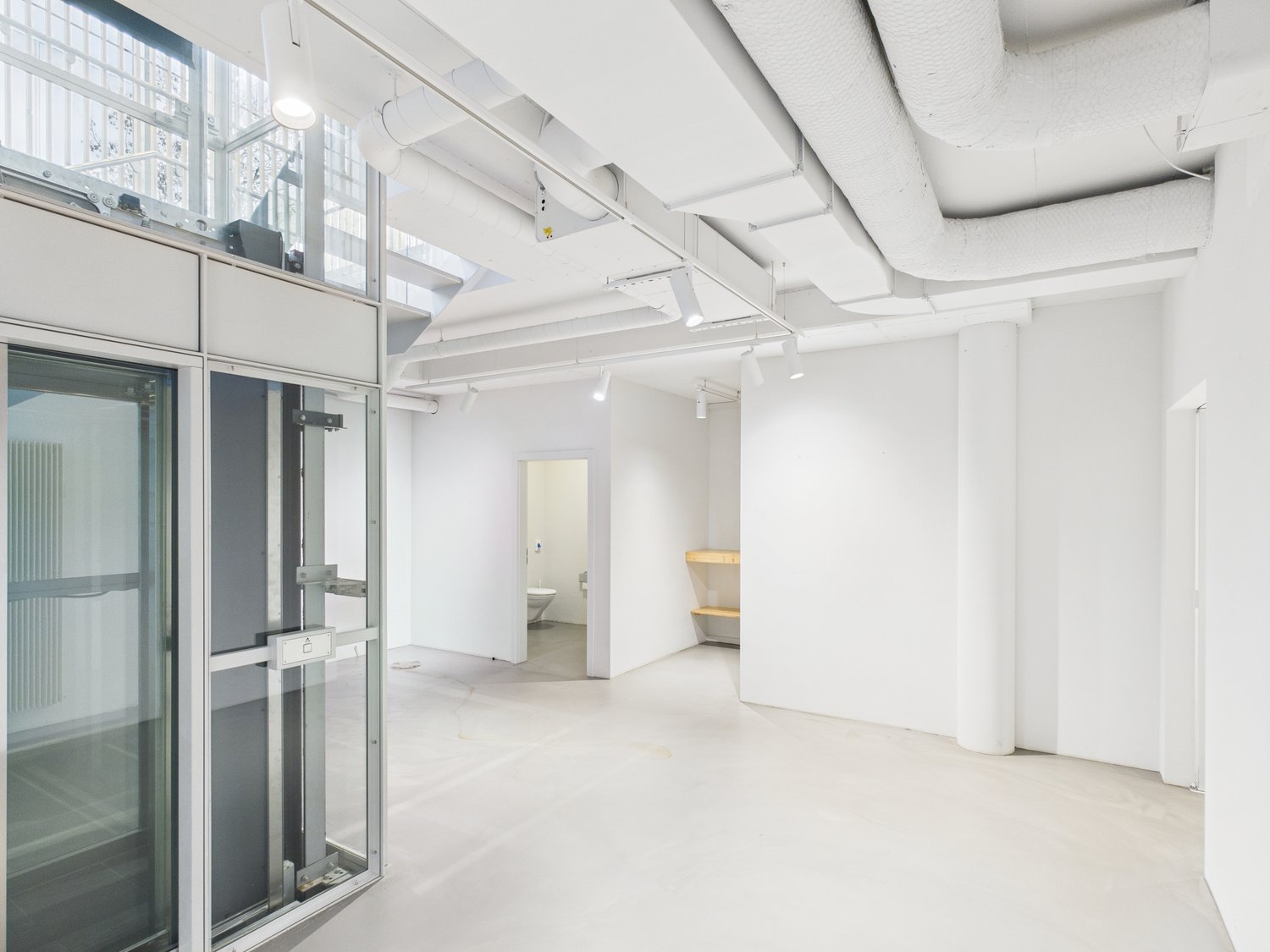 333m² negozio