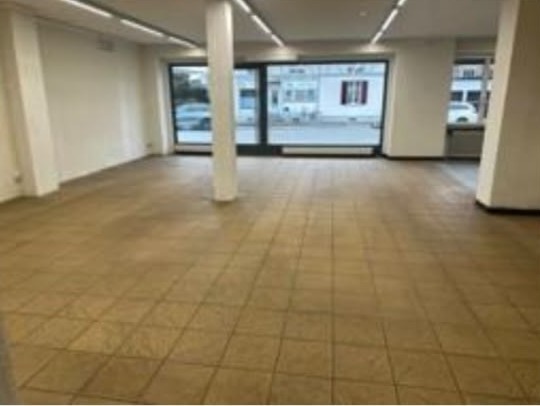168m² commercial
