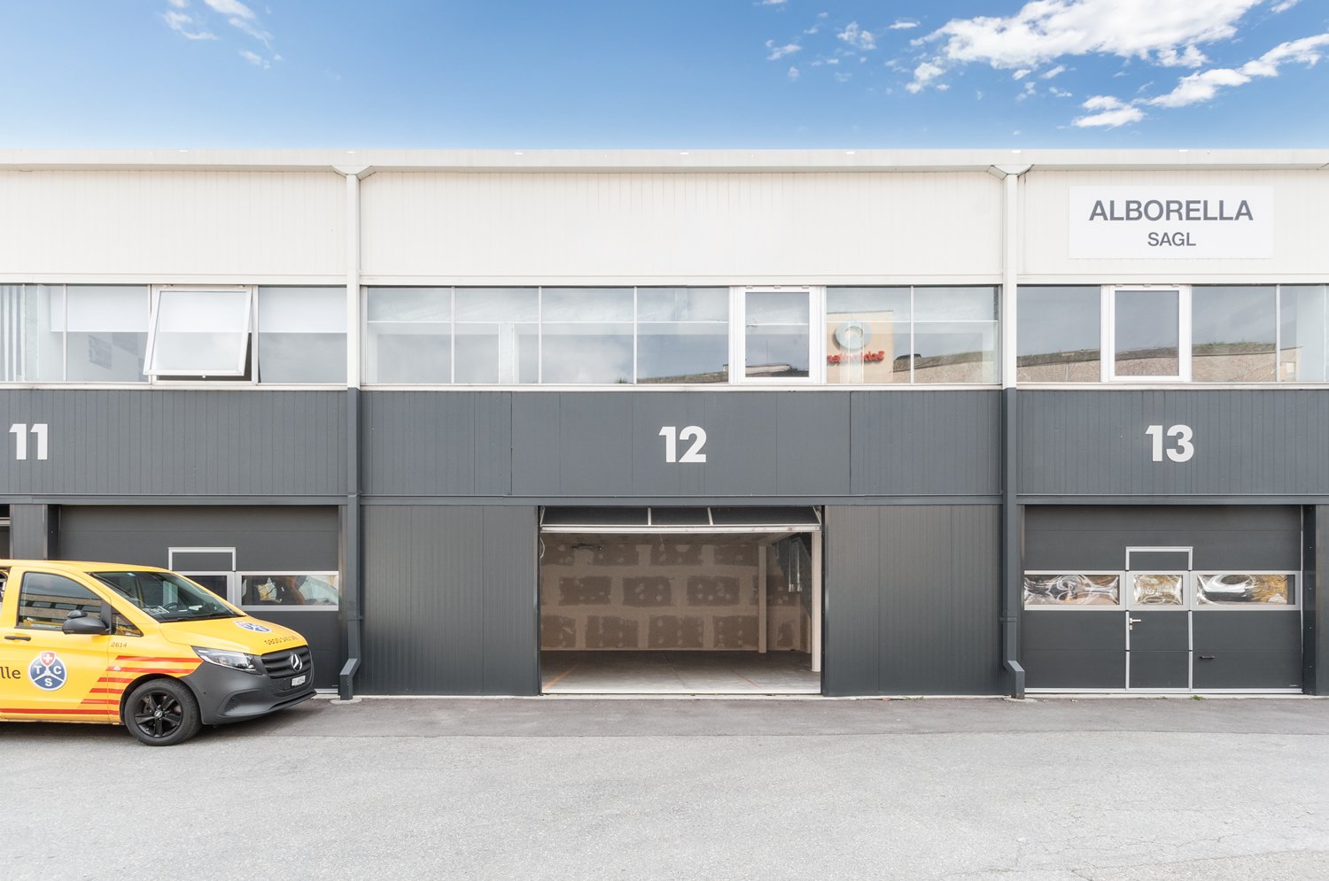 199m² industrial object