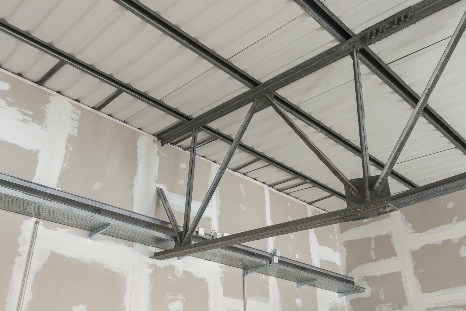 199m² industrial object
