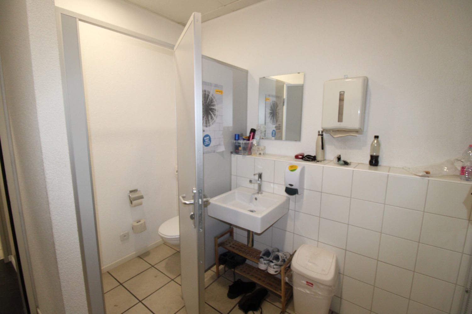 negozio di 253m²