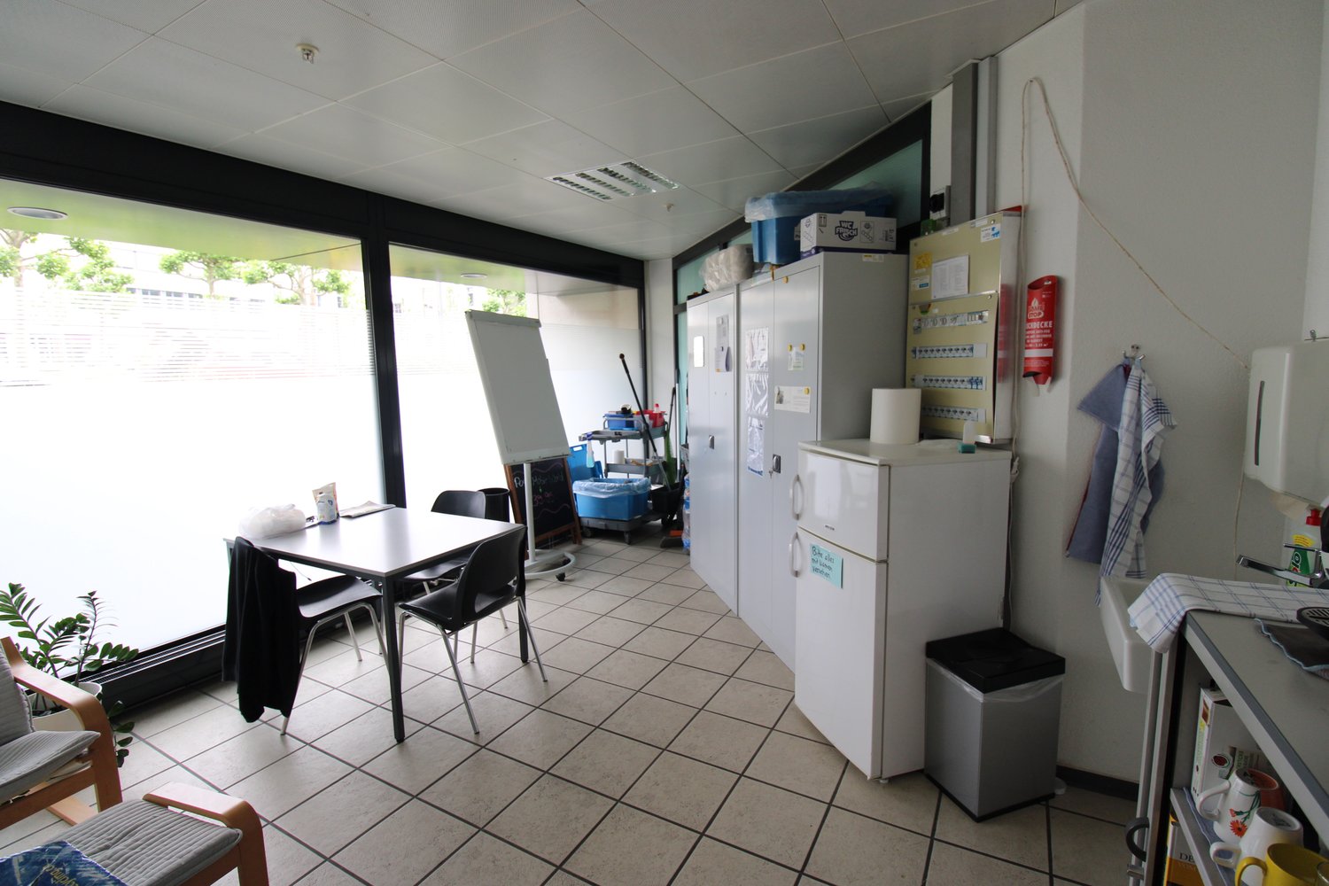 negozio di 253m²