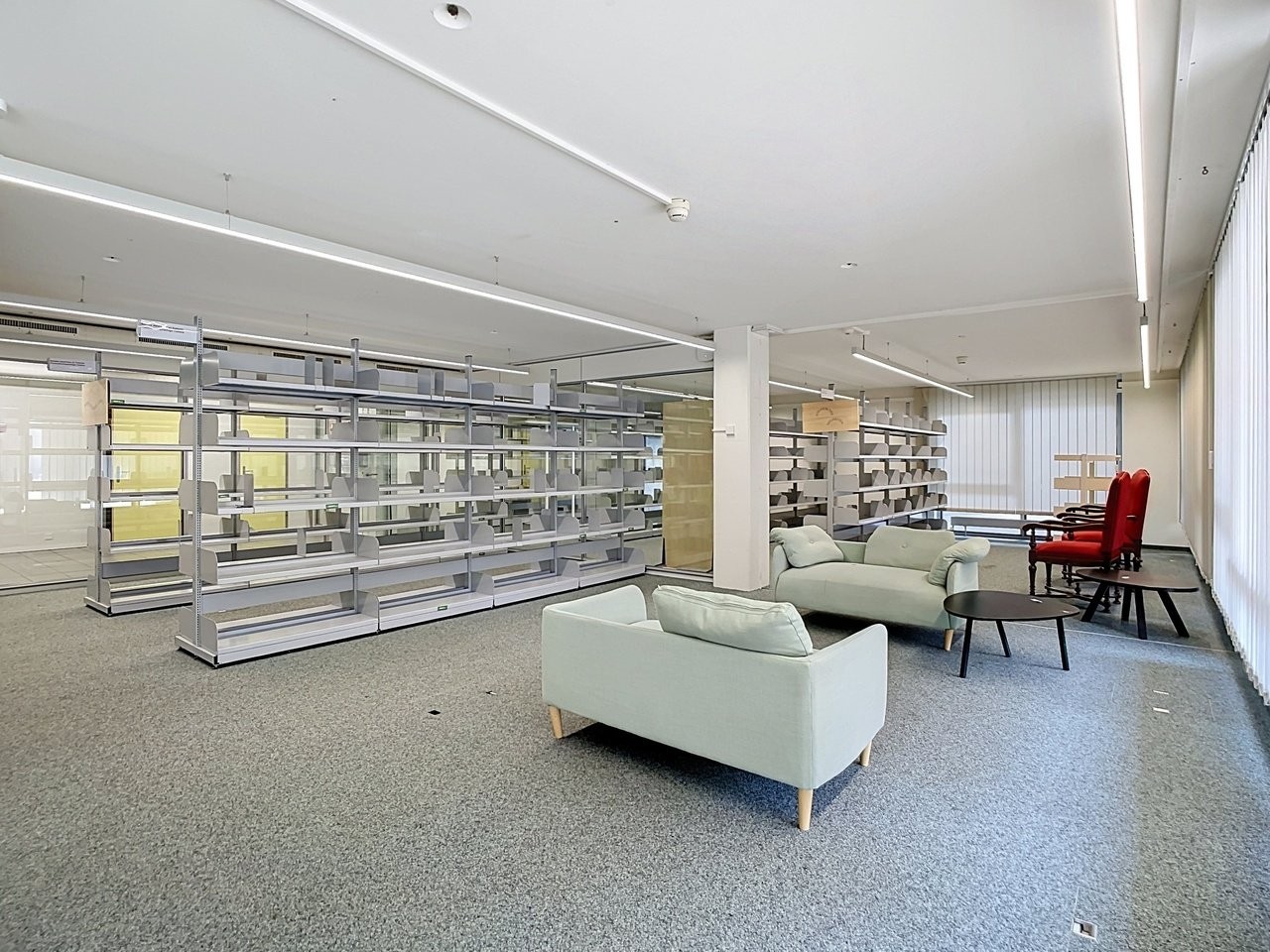 860m² commercial