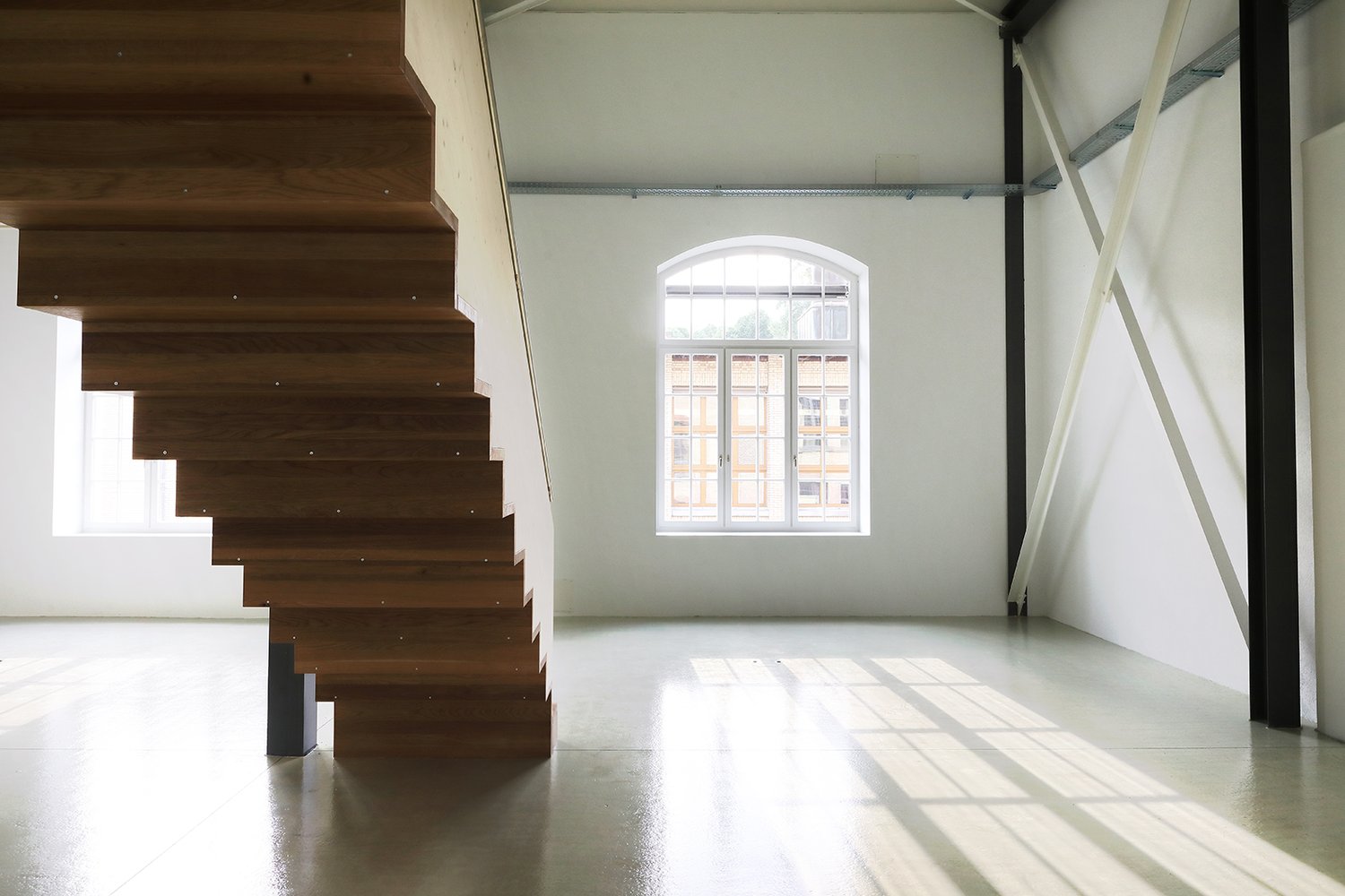 282m² office
