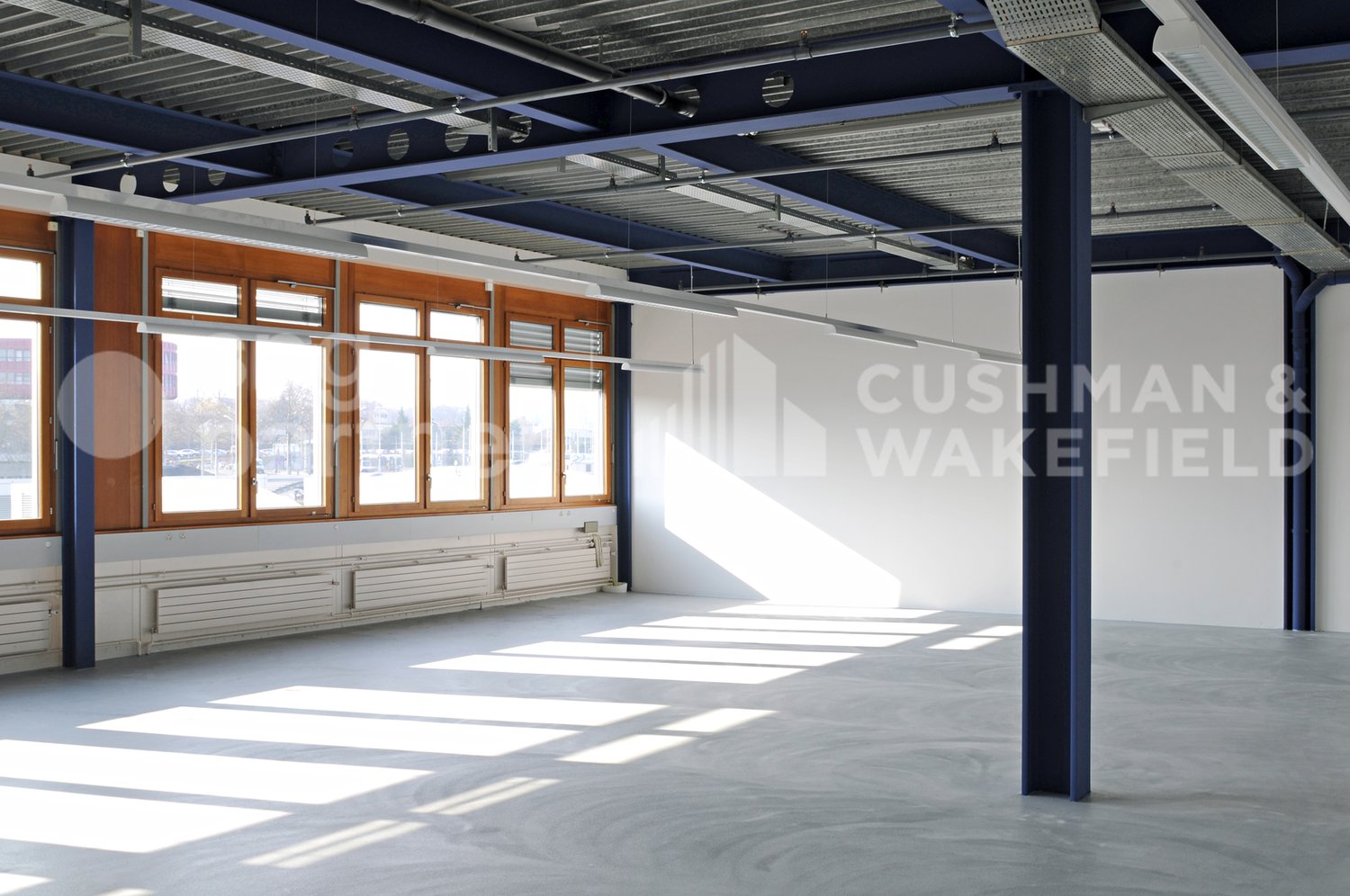 500m² office