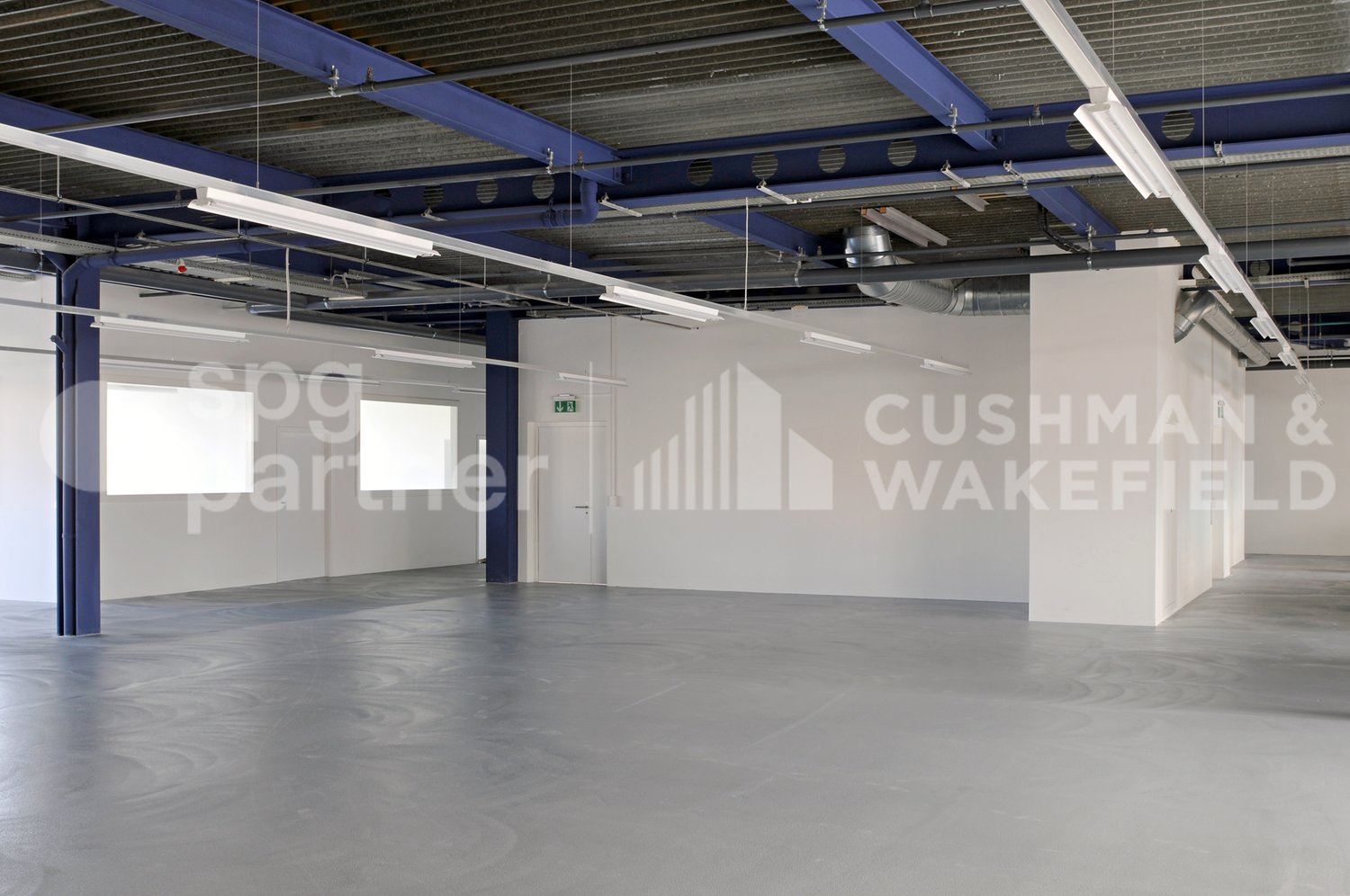 500m² office