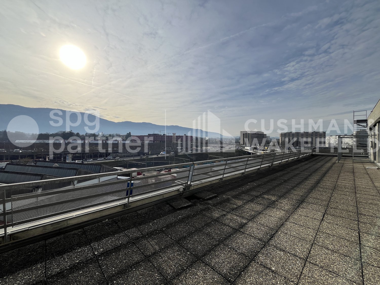 500m² office