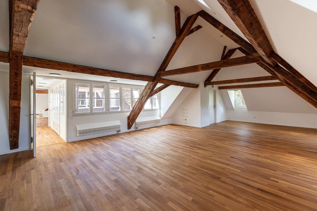 125m² office