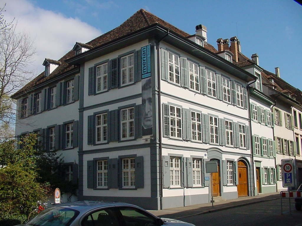 125m² office
