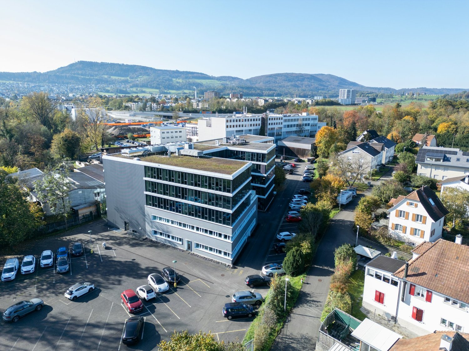 170m² office