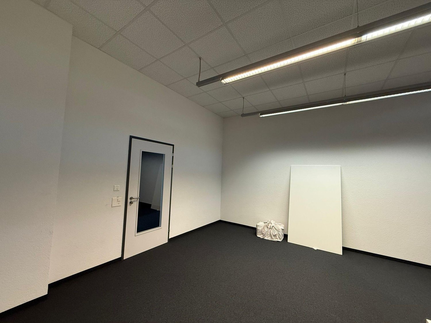 34m² commercial