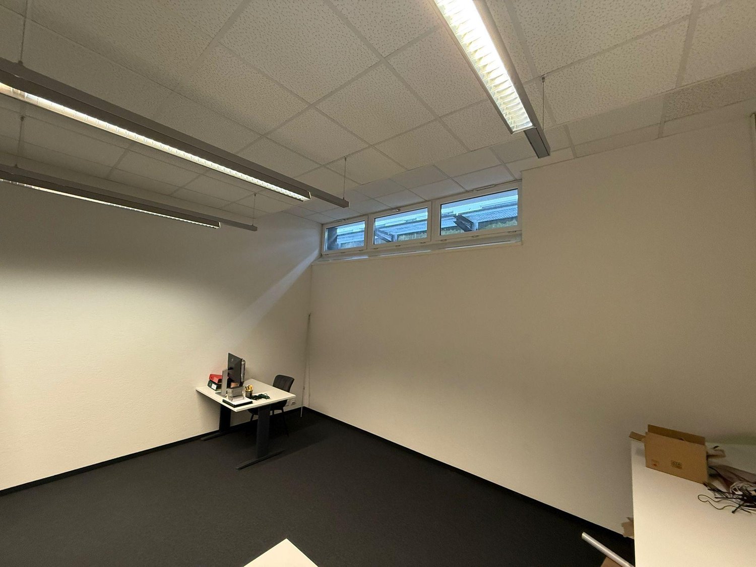 34m² commercial