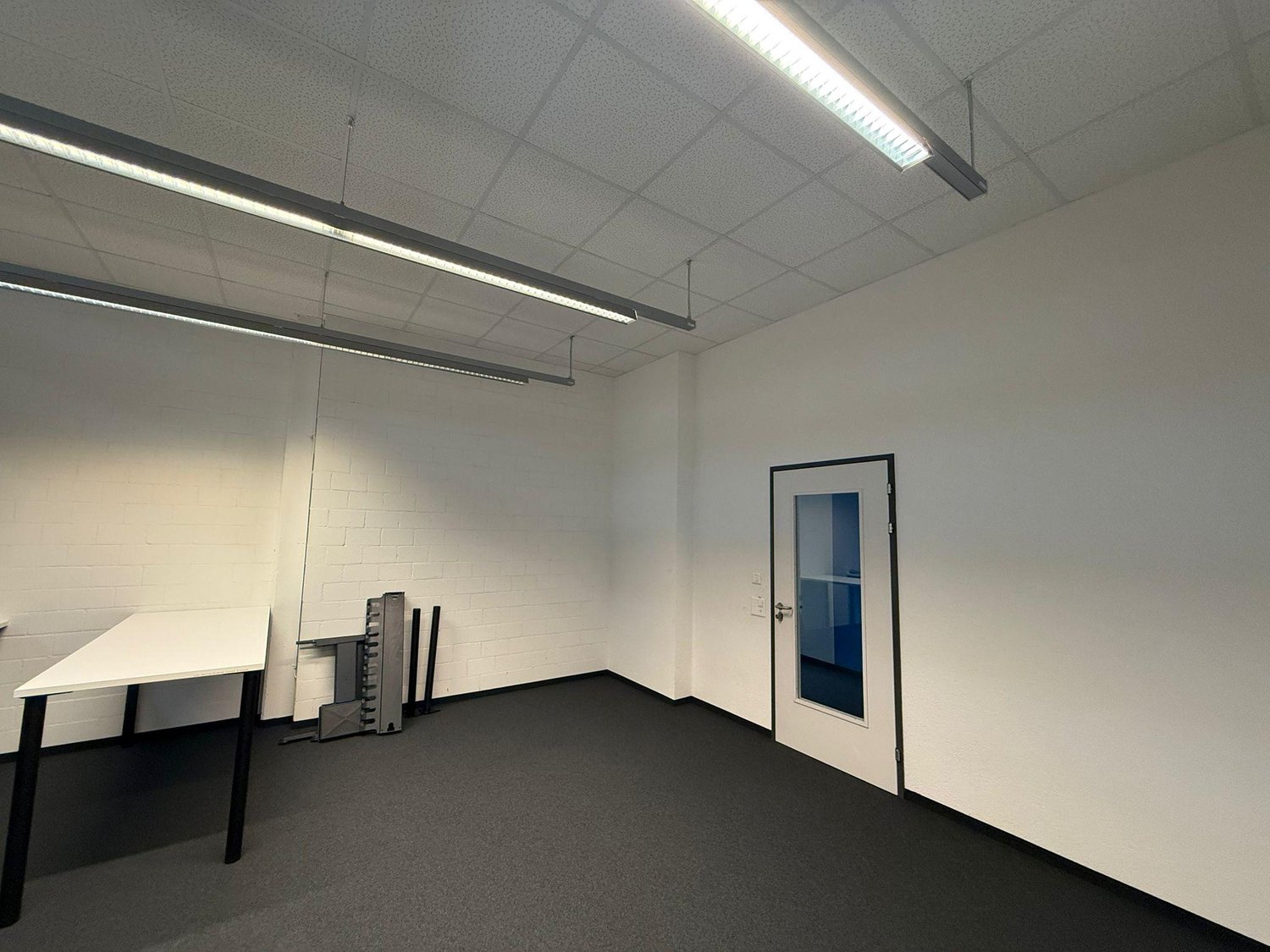 34m² commercial