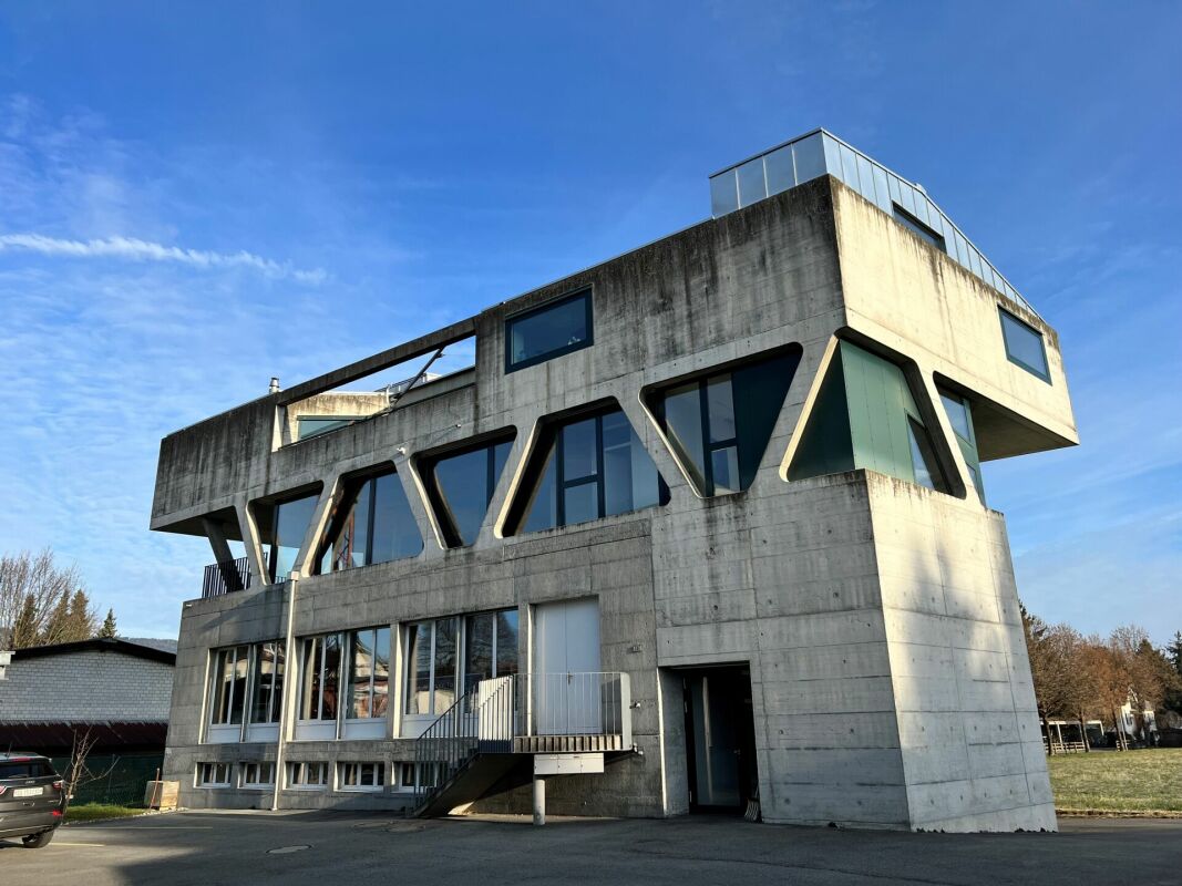 Officina di 150m²