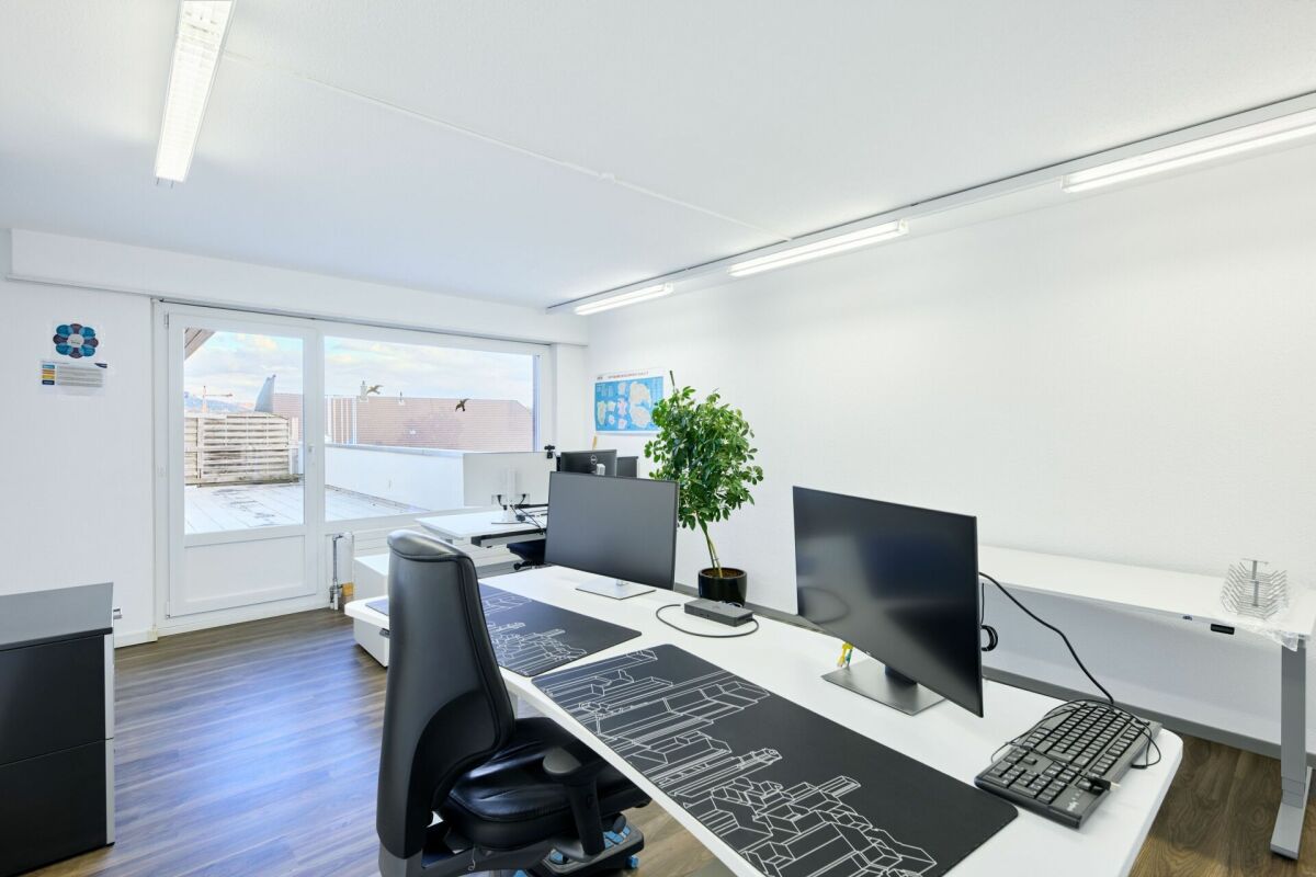 209m² office