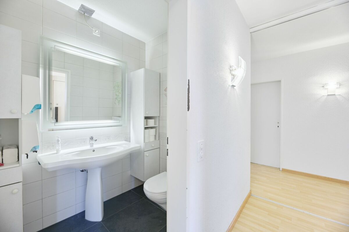 209m² office