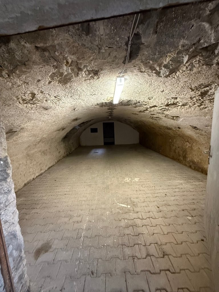 15m² storage room