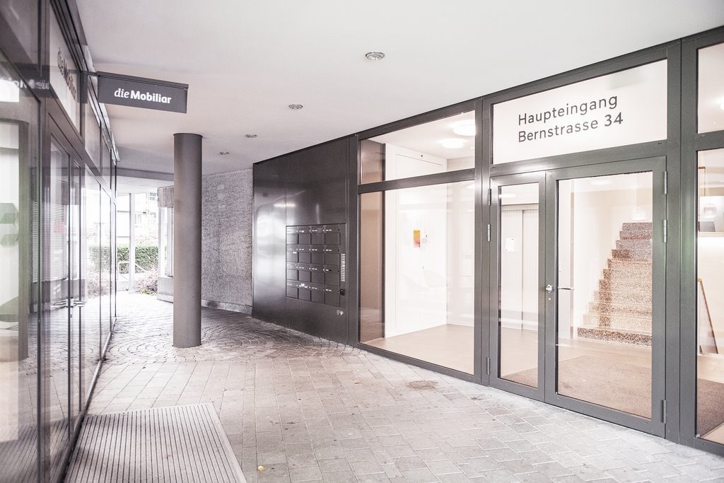 236m² office