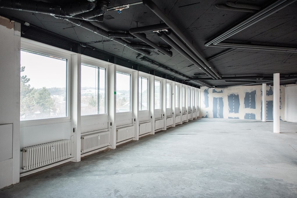 236m² office