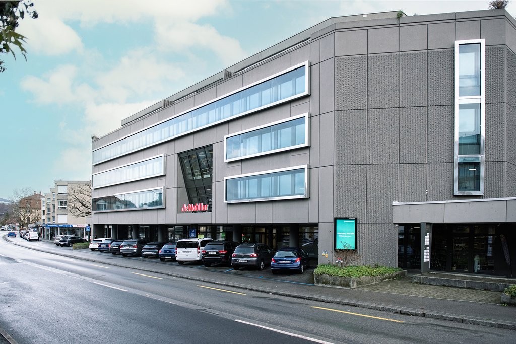 236m² office