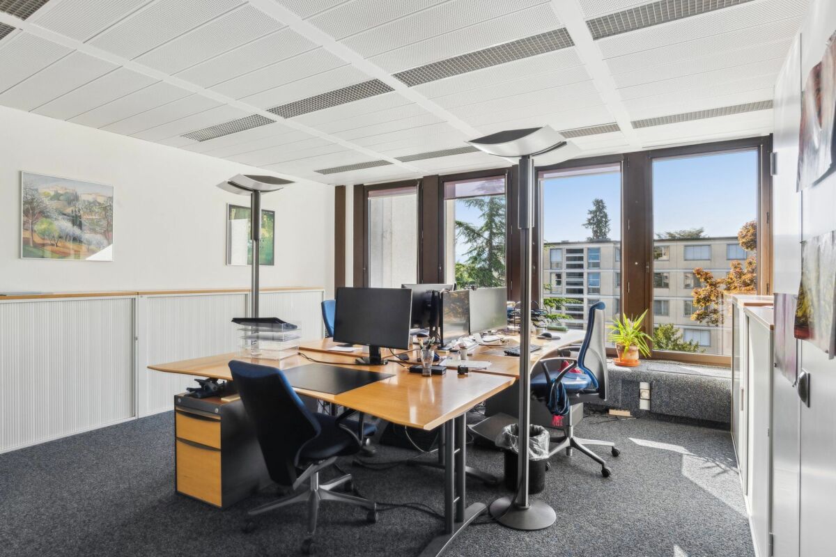 500m² office