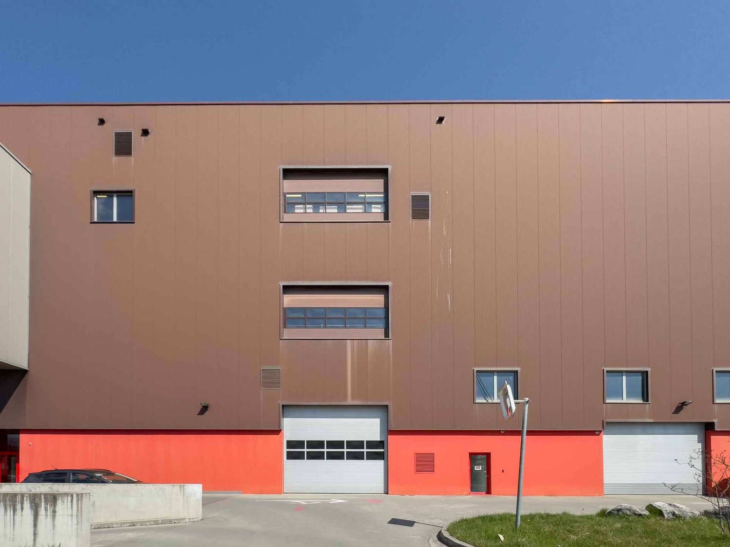 2157m² commercial