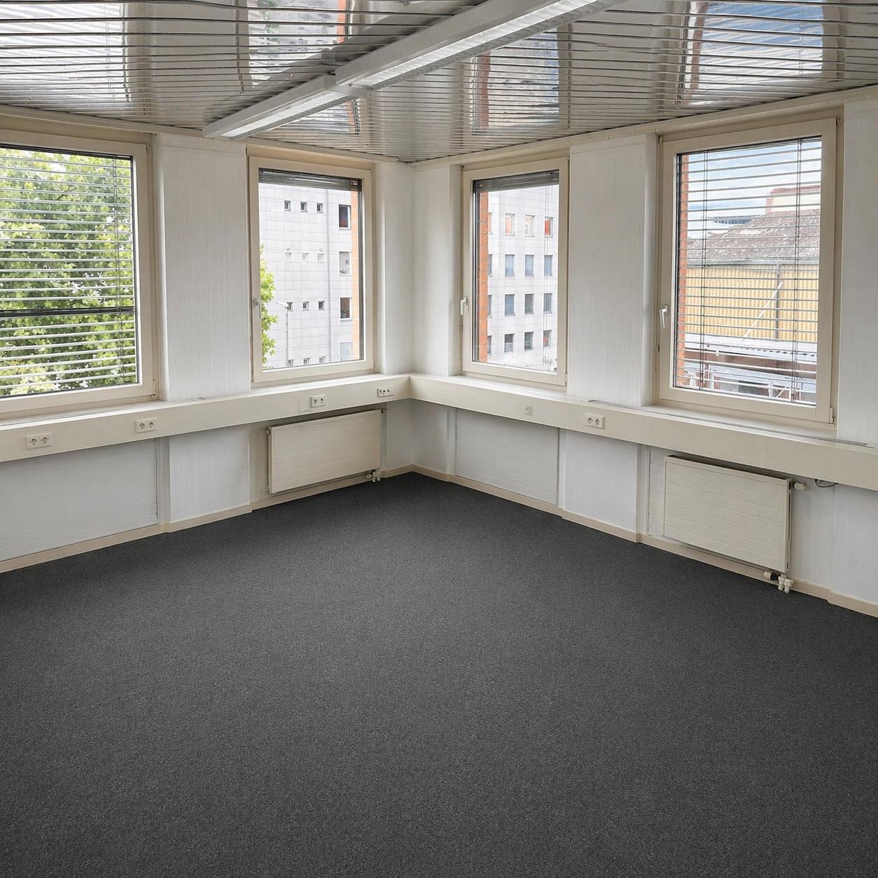 148m² office
