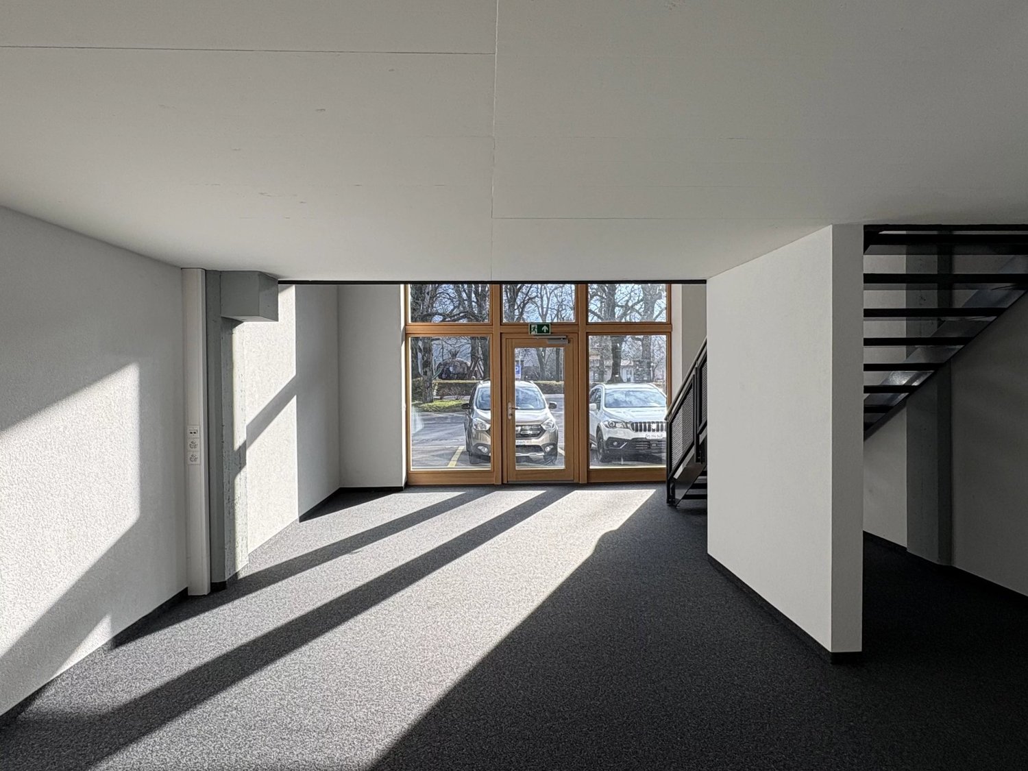 140m² office