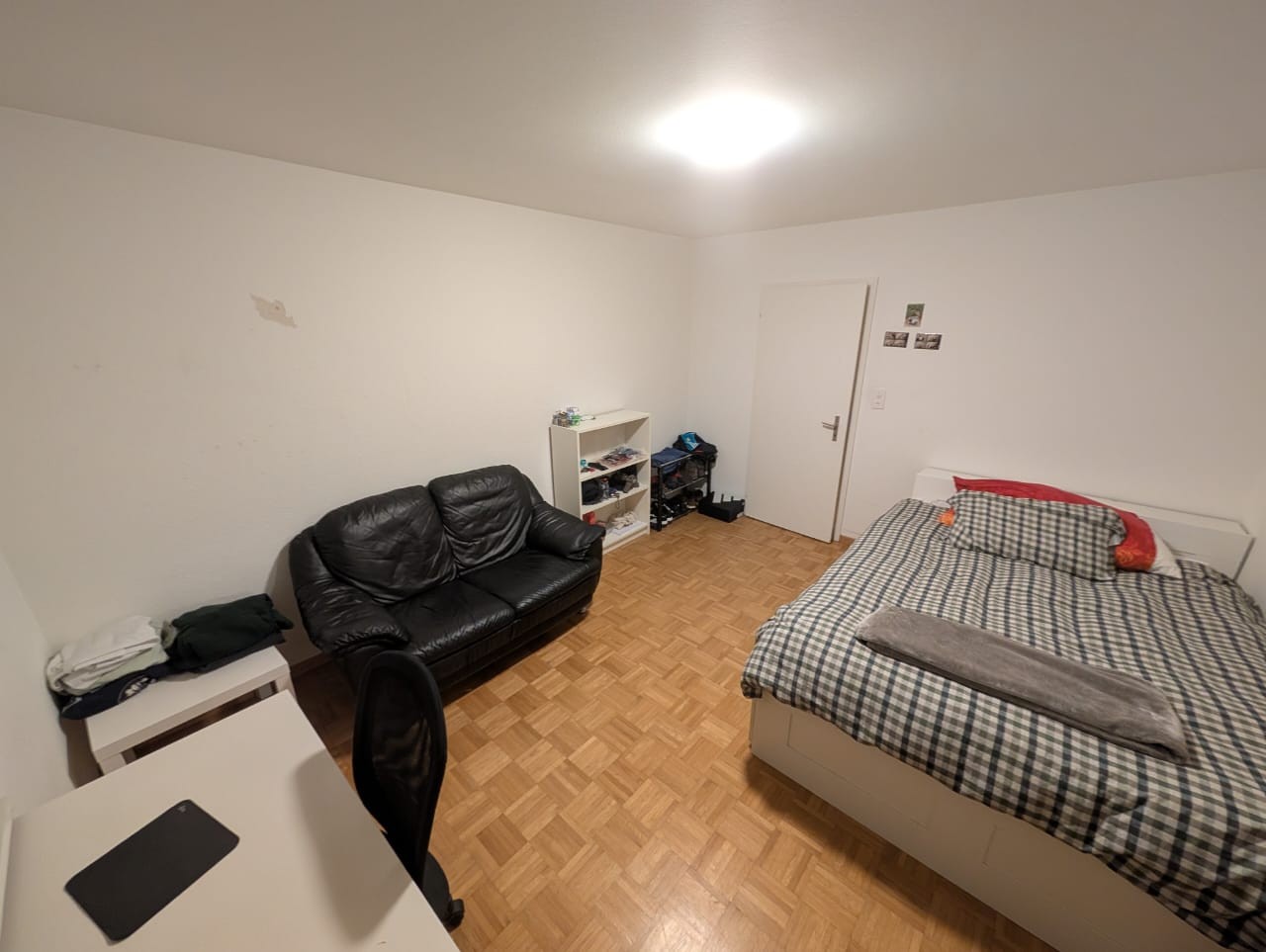 Camera in un appartamento condiviso