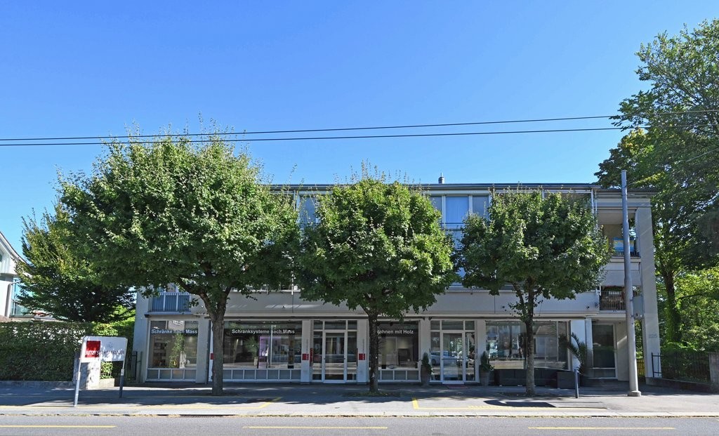 negozio di 107m²