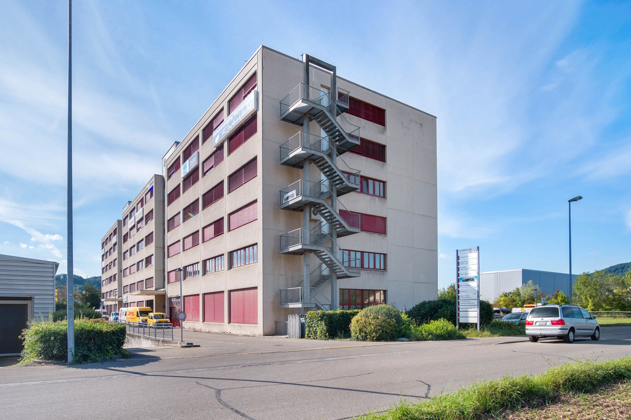 154m² commerciale