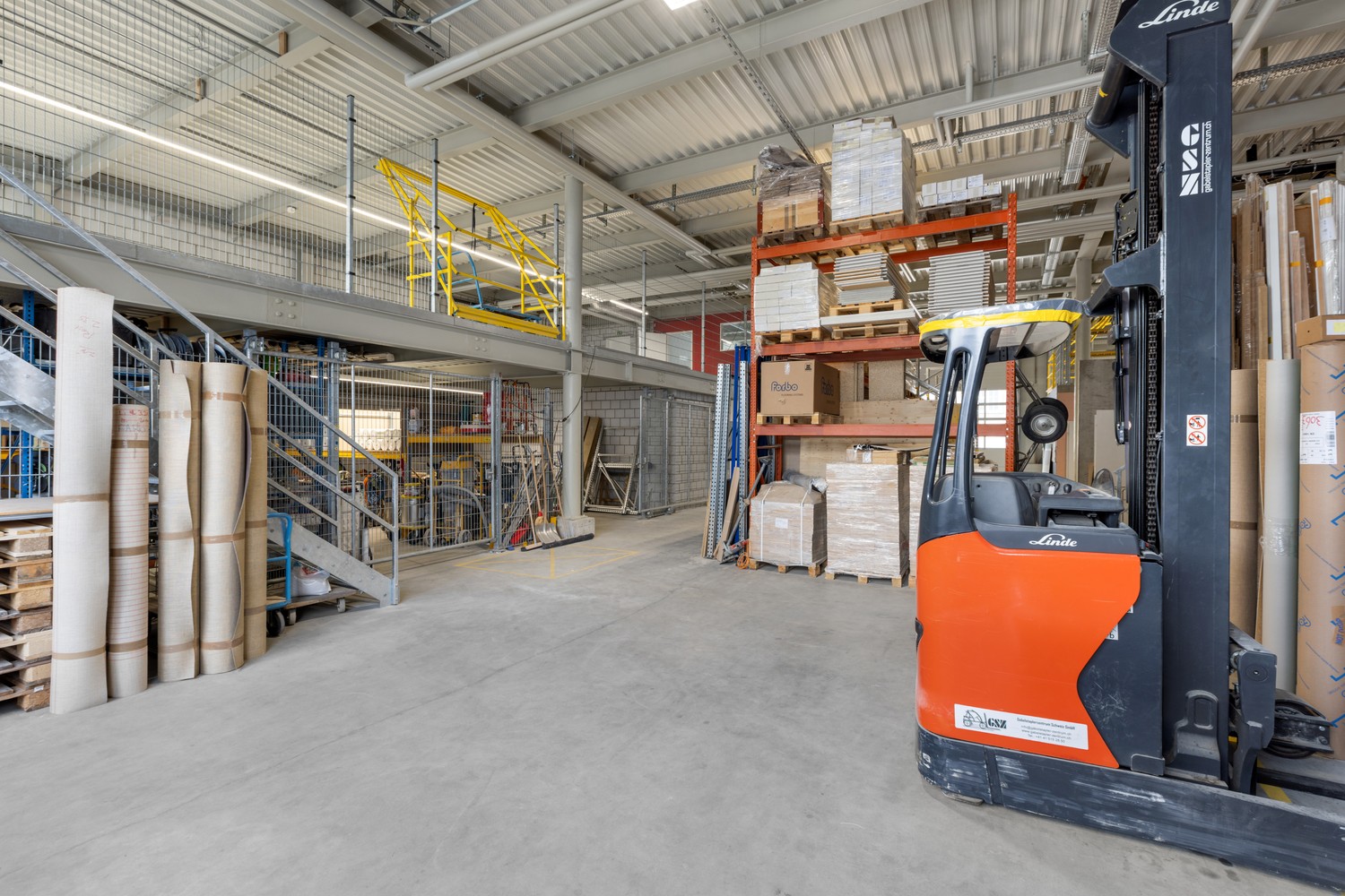 500-1000m² industrial object