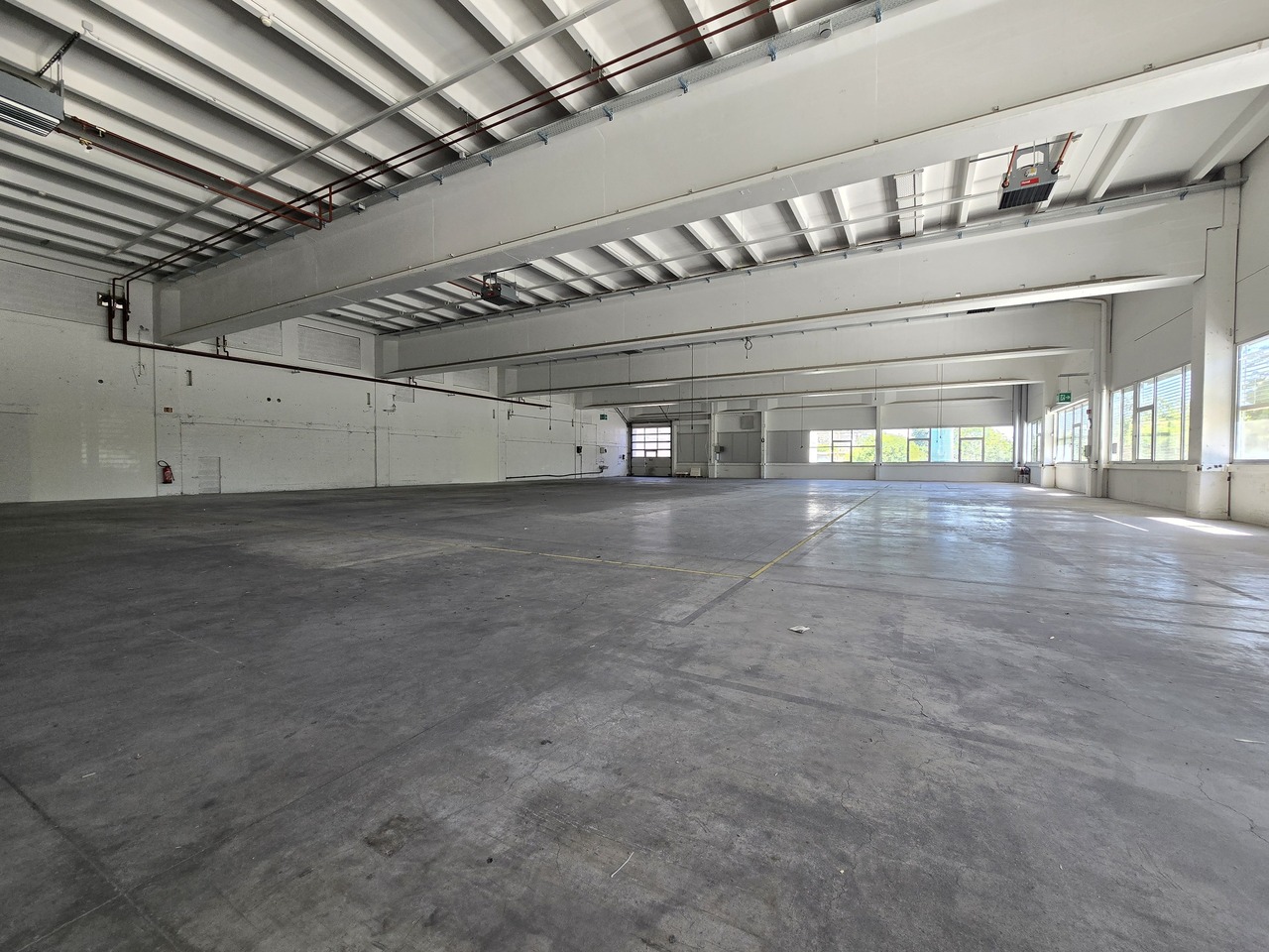 1066m² industrial object
