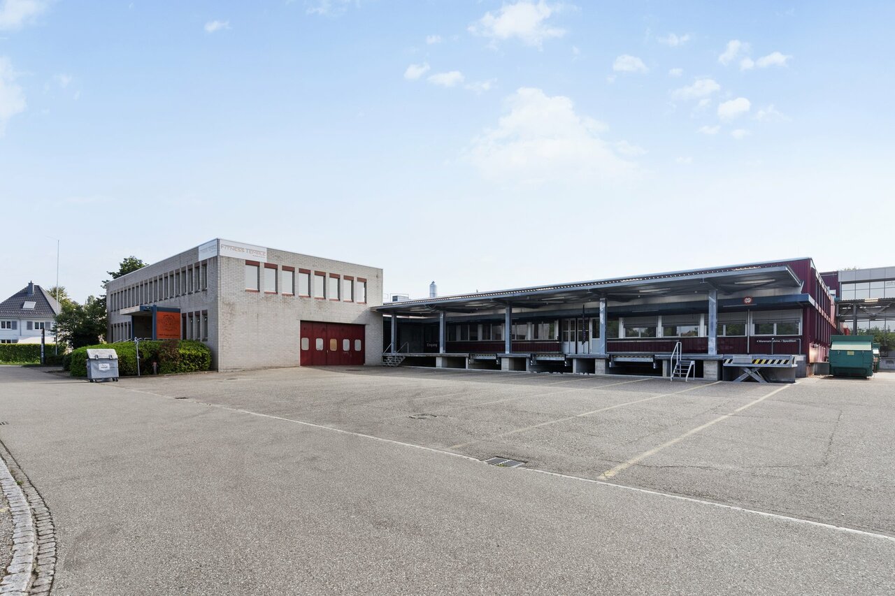 250m² commercial