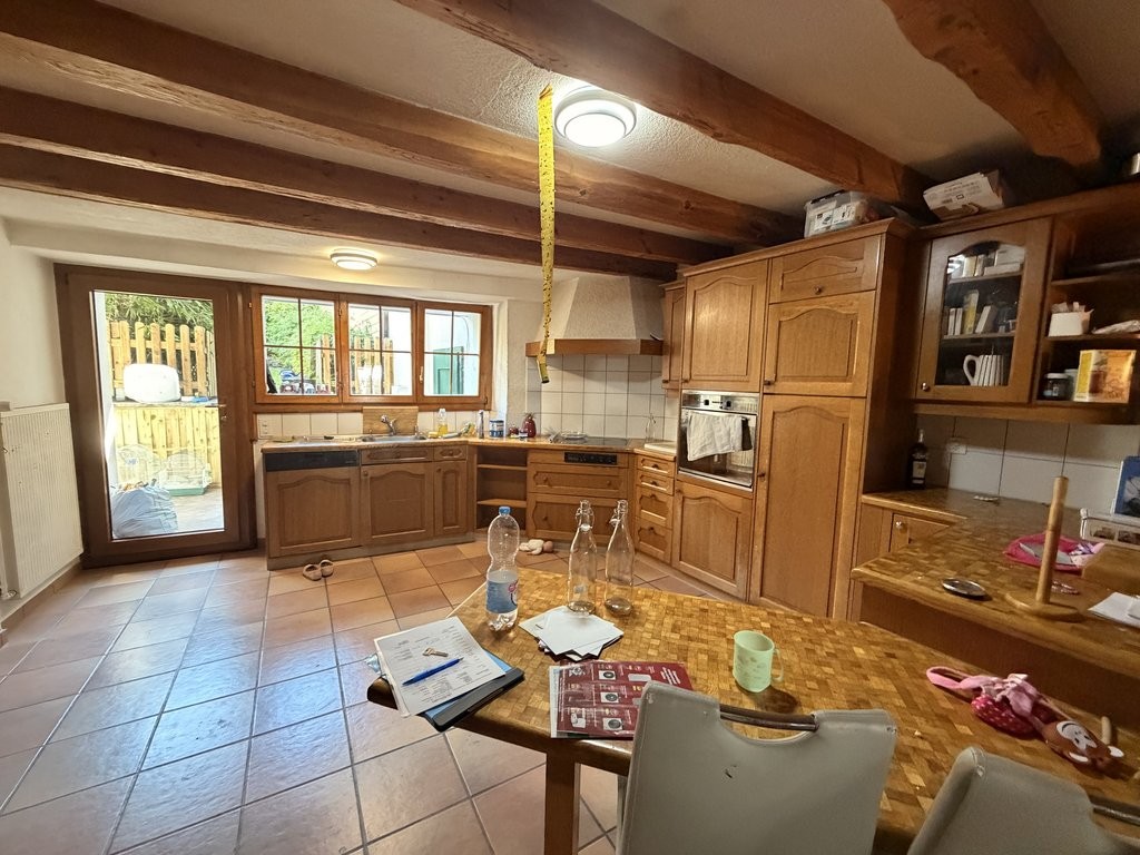 4 ½ Zimmer Duplex","description":"Diese ländliche Ecke wird Sie verwöhnen, zwischen Feldern und den umliegenden Wäldern. Restaurants, ein Schwimmbad sowie ein Supermarkt empfangen die Dorfbewohner. Geniessen Sie auch unverzüglich die frische Luft, der Ort eignet sich dafür besonders gut! **  
**   
