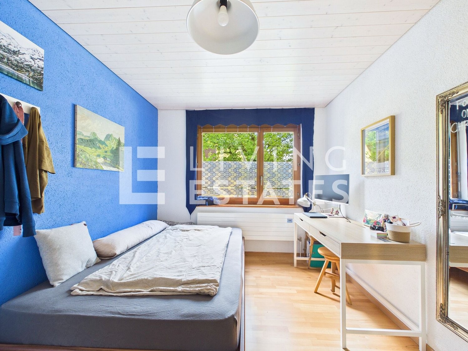 8 ½ rooms single house