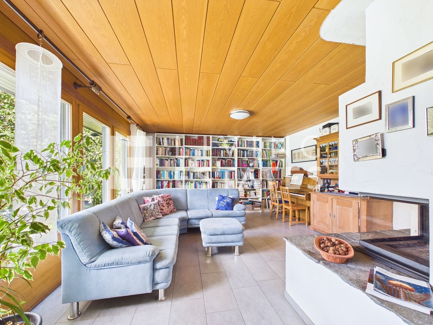 8 ½ rooms single house