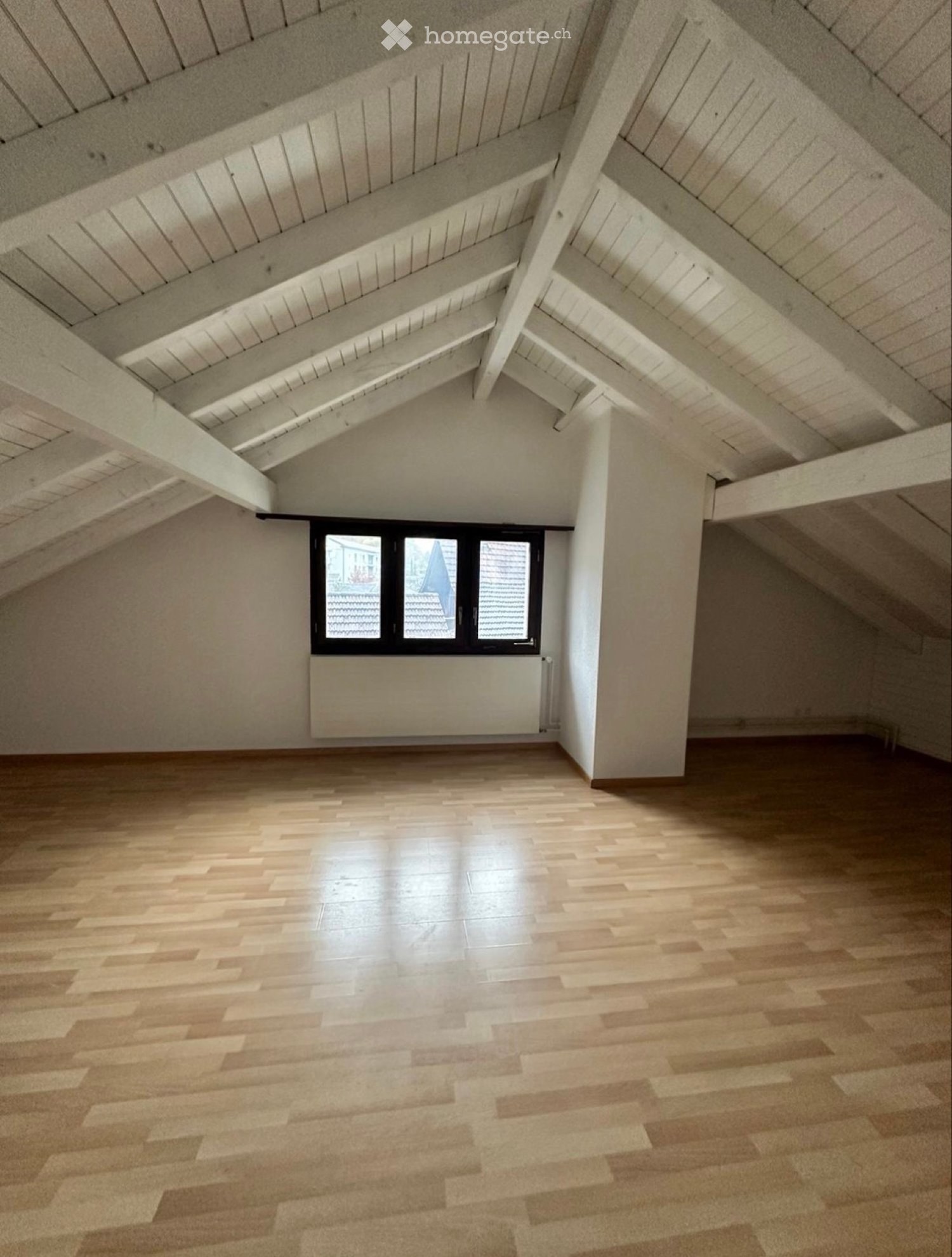 5 rooms apartment