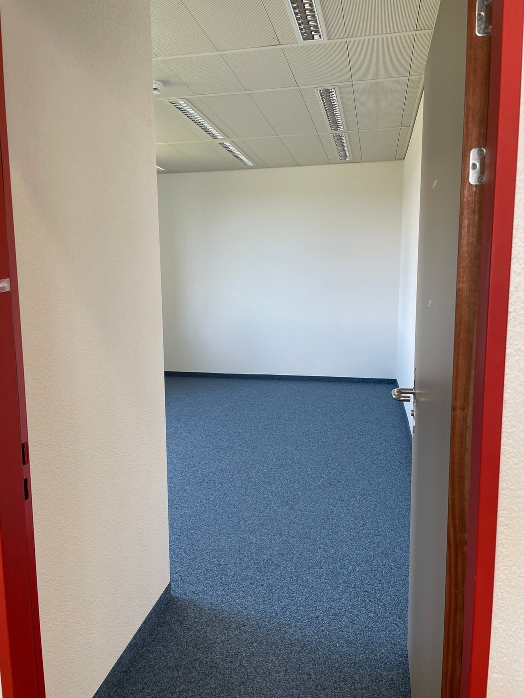 22m² office