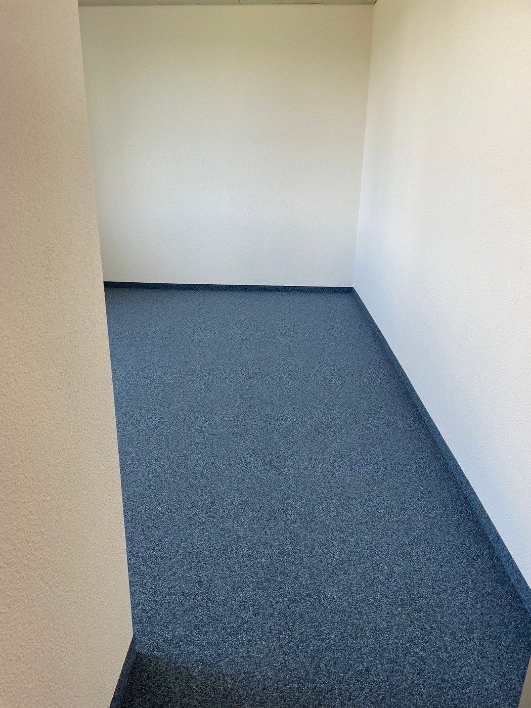 22m² office