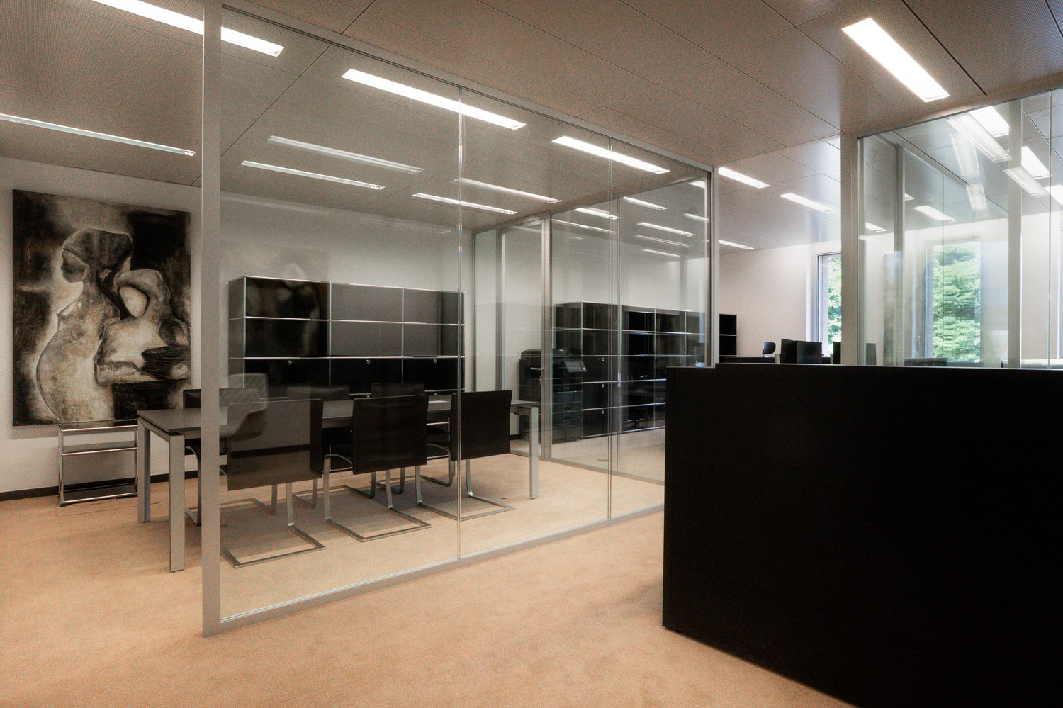 74m² office