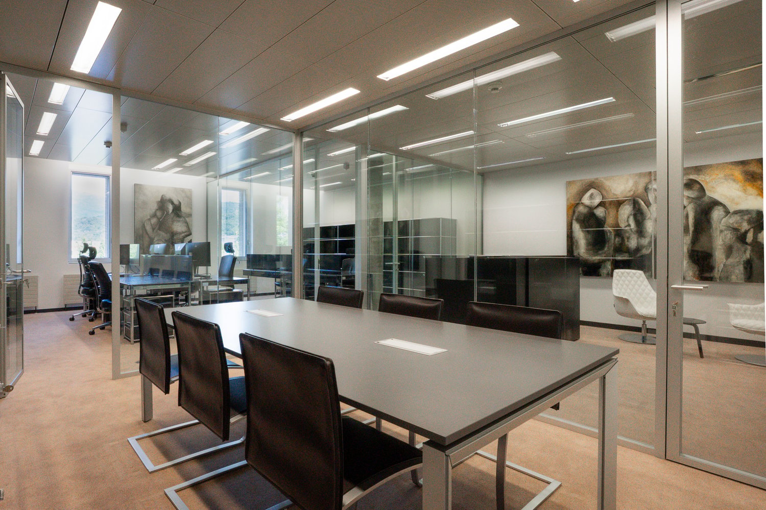 74m² office
