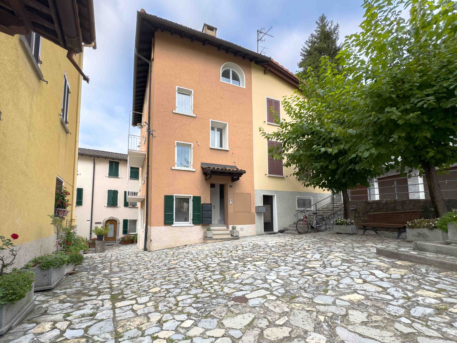 2 ½ rooms furnished flat