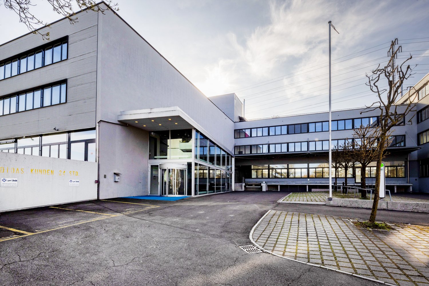58m² office