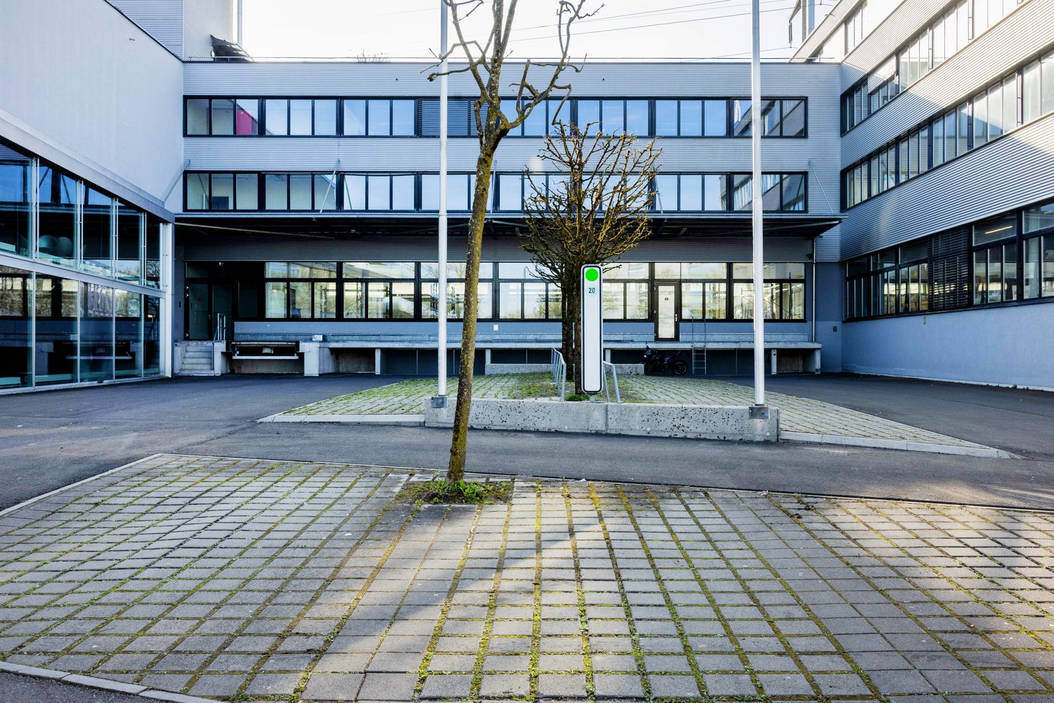 58m² office